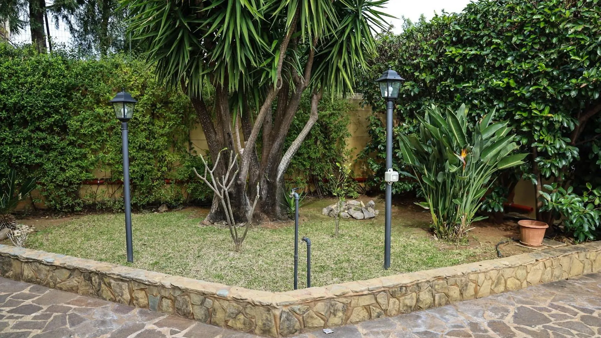 Gasthuis Casita Garden&Spa Carini Italië